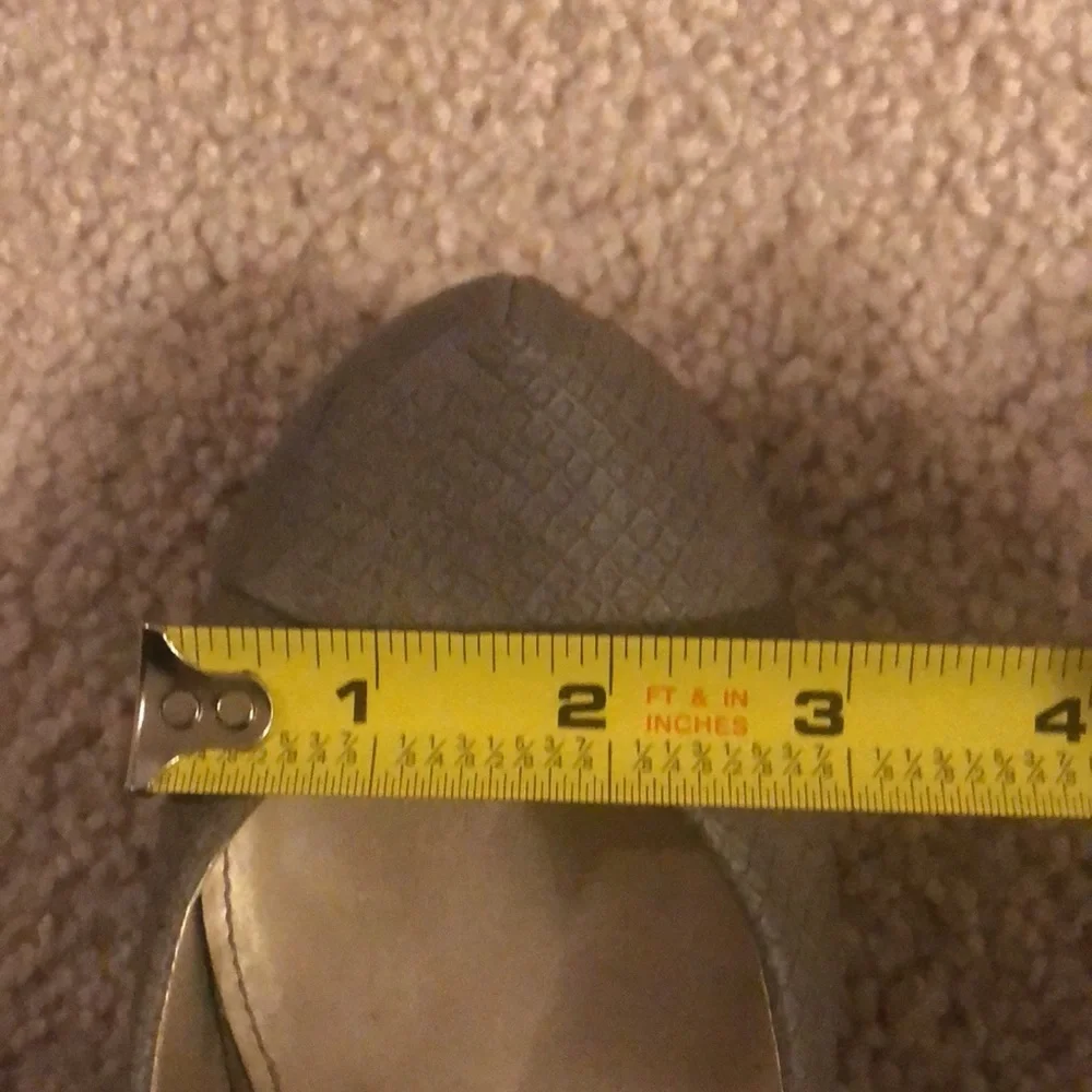 Fergalicious by Fergie Gray Snake Print Closed Toe Wedge Pumps Size 7